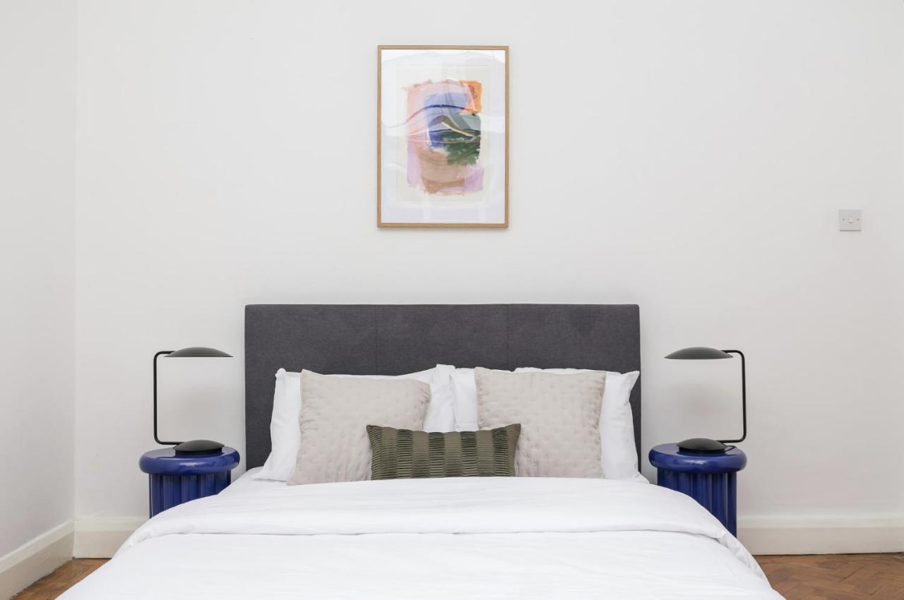 Chic 1 Bedroom Apartment In Bloomsbury, Sleeps 4 London Eksteriør bilde